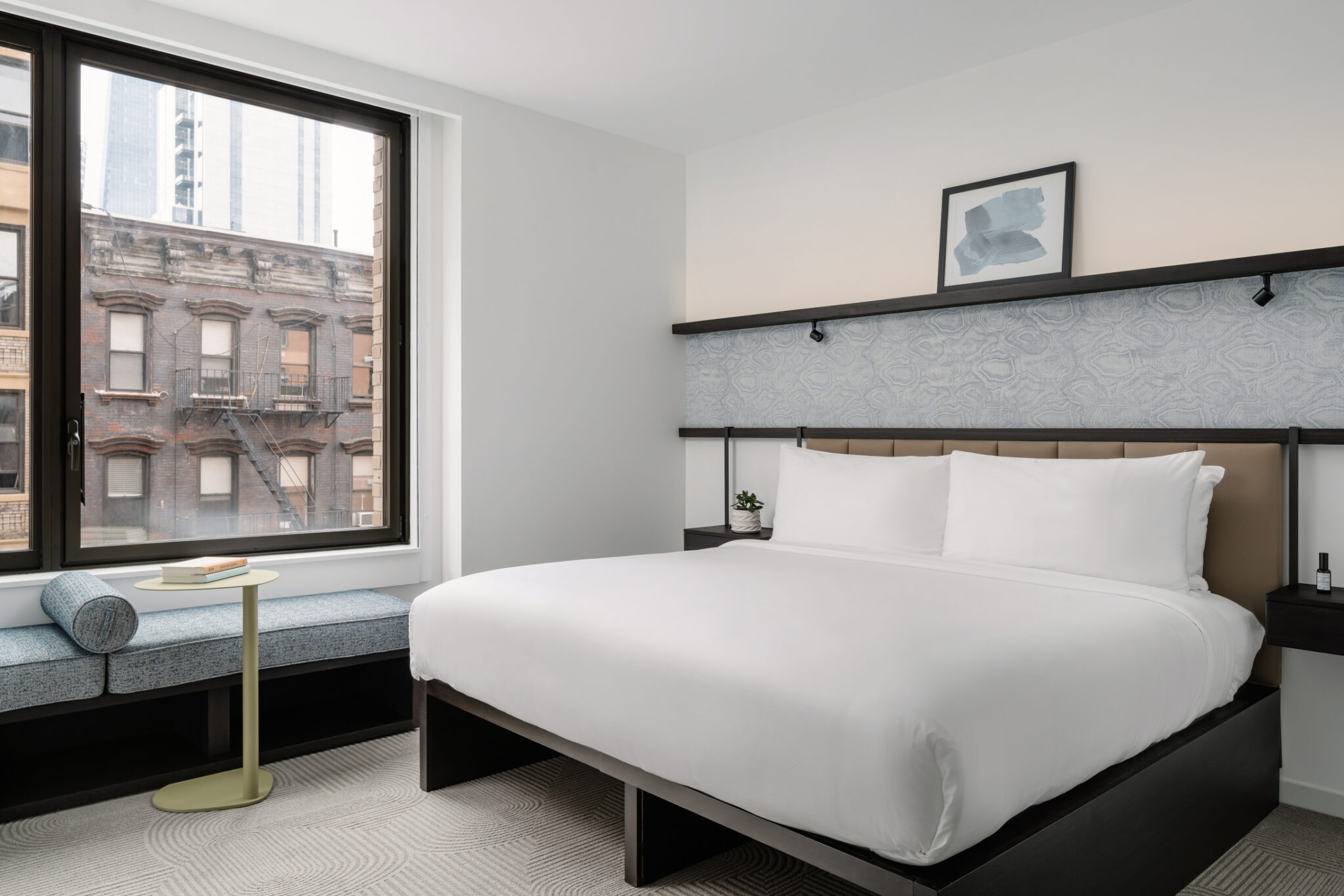 Midtown Hotel Room - King Urban Room | Arlo Midtown