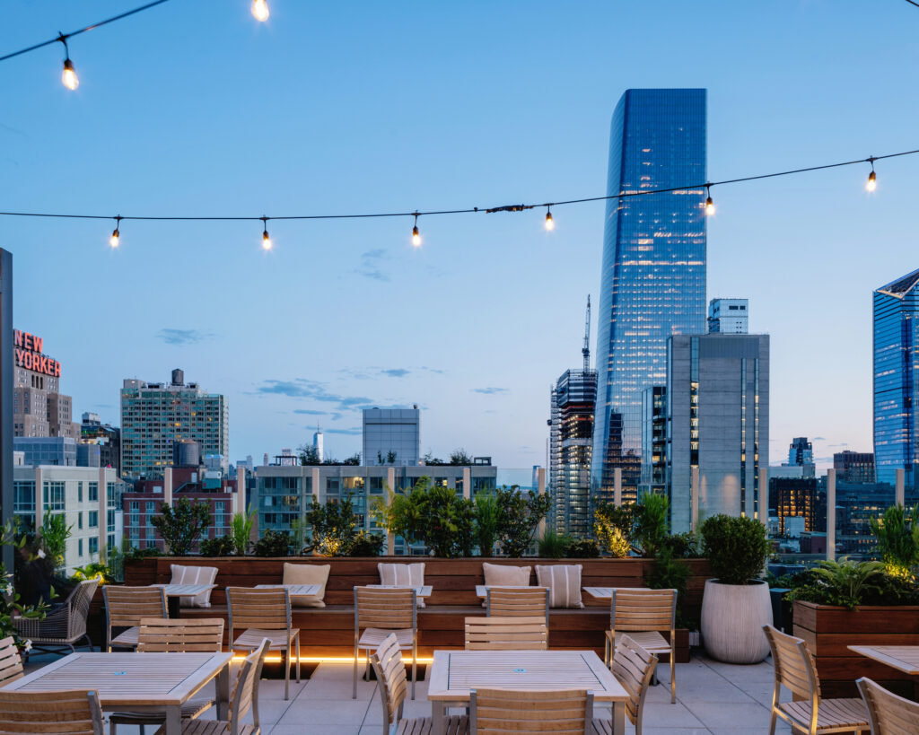 Rooftop Lounge & Bar Near Times Square | Arlo Midtown Hotel