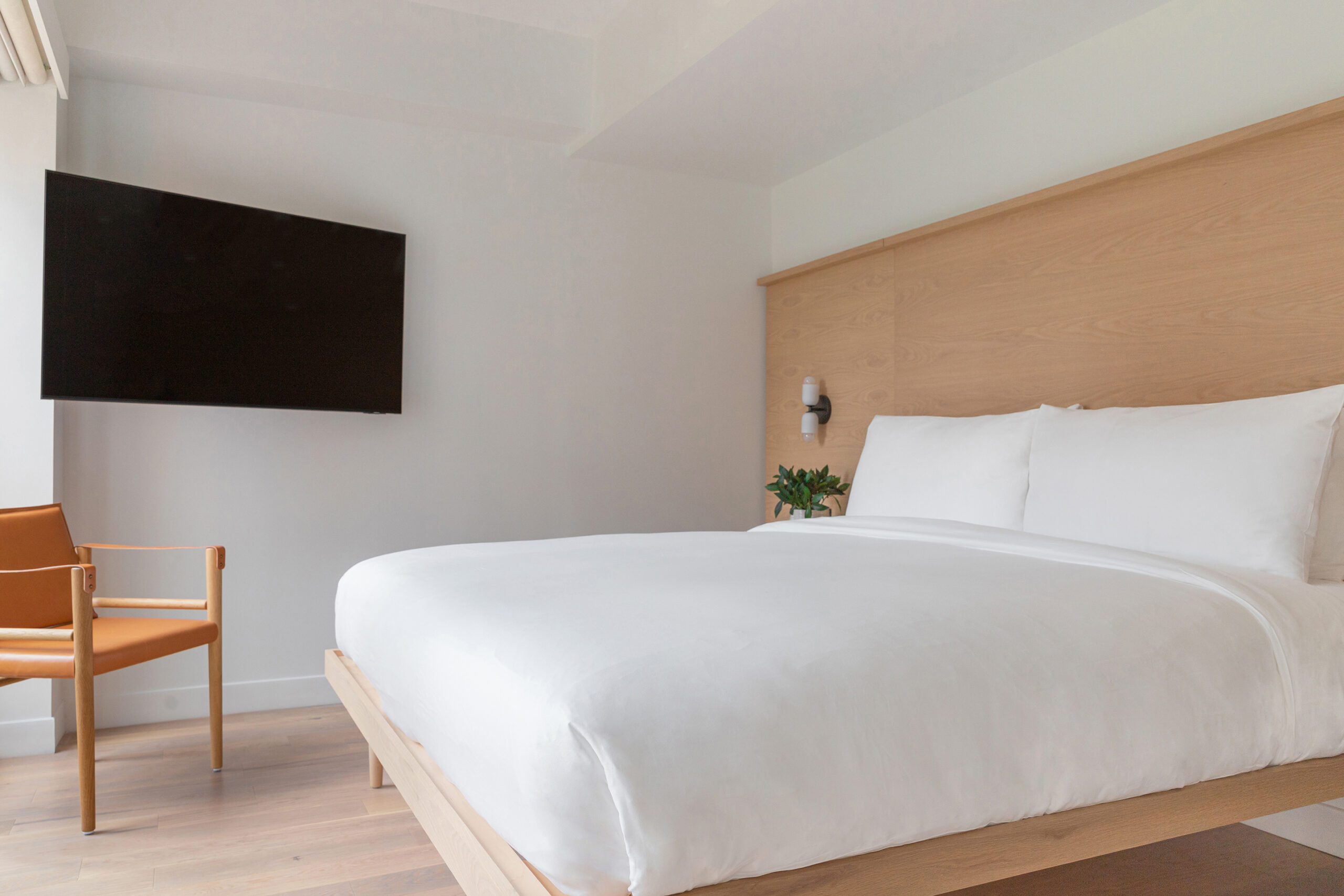 Arlo SoHo Accessible Suite hotel room bed and television