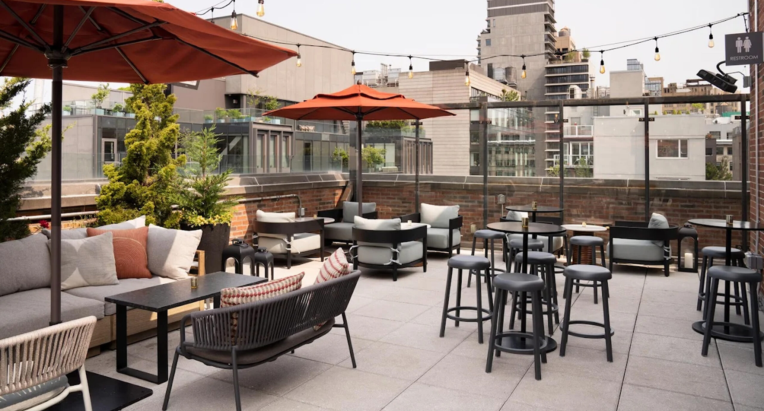 Art Rooftop Bar on a sunny day in Arlo SoHo