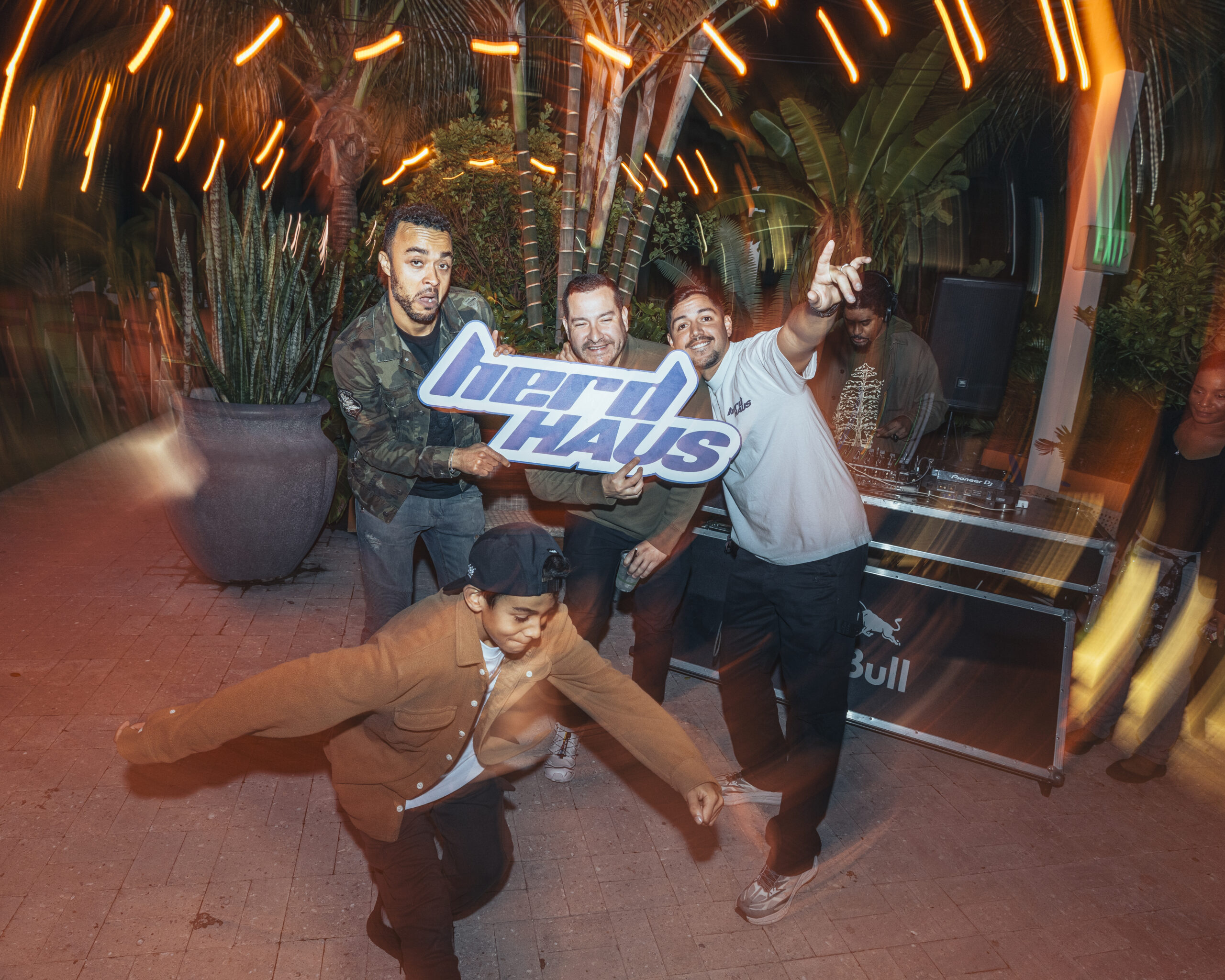 Visit the Miami Marathon: The Takeoff event page